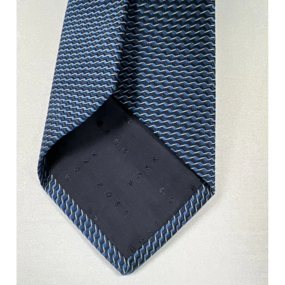 Hugo Boss Men Blue Micro-Pattern 100% Silk Handmade - Picture 3 of 4